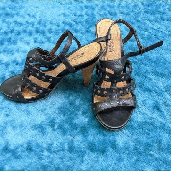 Kenneth Cole Reaction heels  - Picture 2 of 13